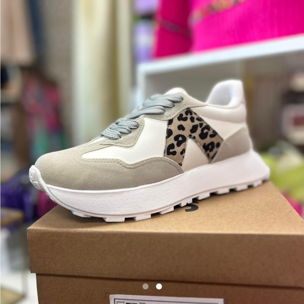 Makers Smith Leopard Sneakers